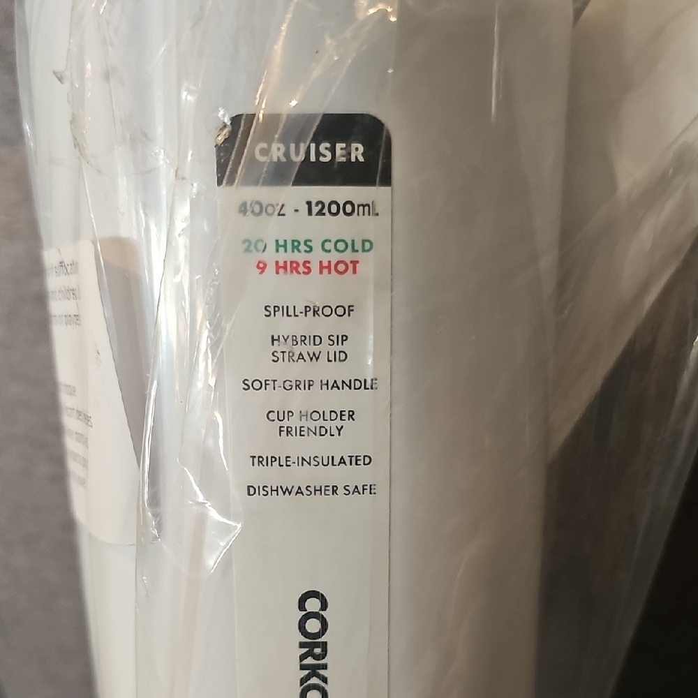 Corkcicle Cruiser 40oz Tumbler in White